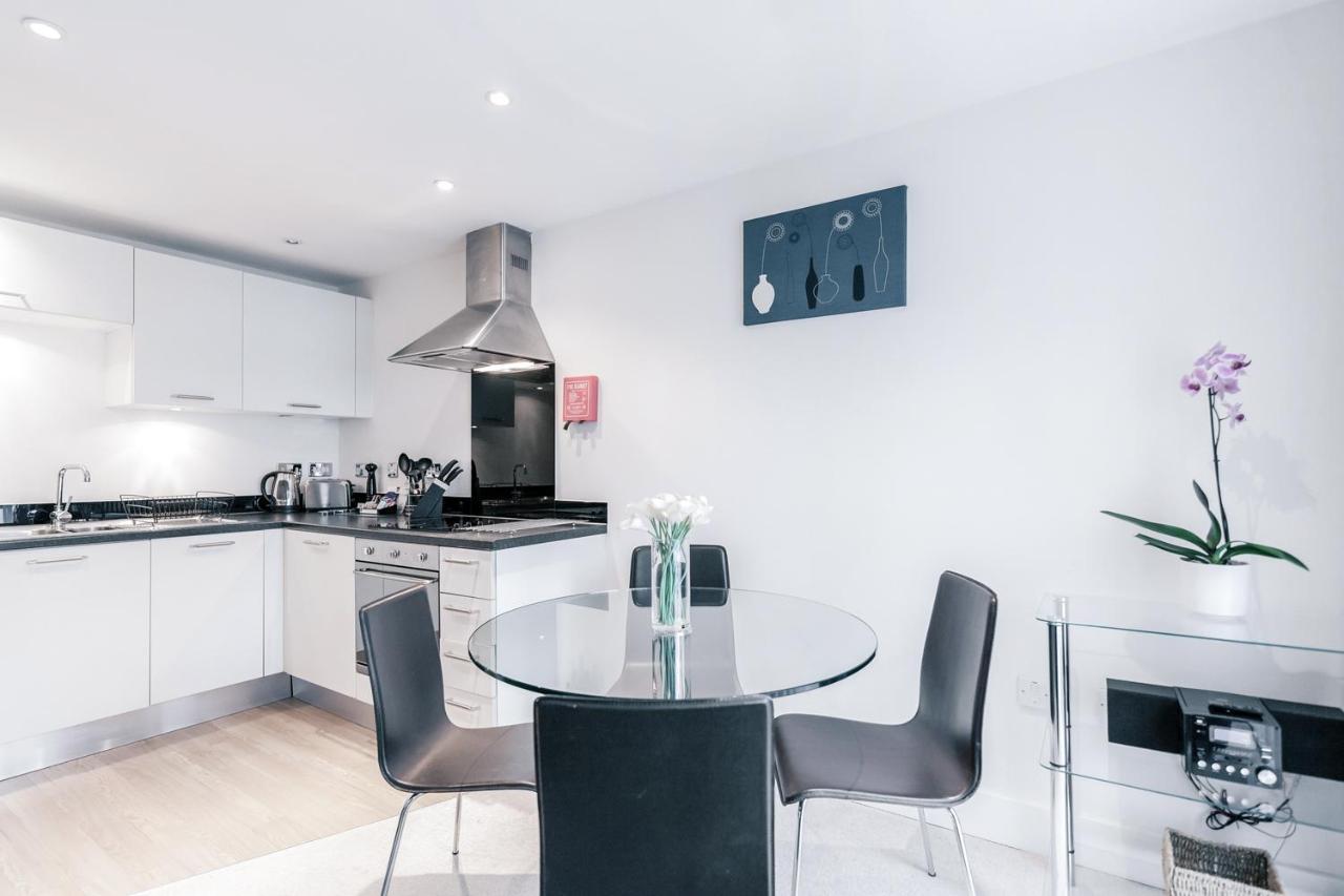 Roomspace Serviced Apartments - Capitol Square Epsom Luaran gambar